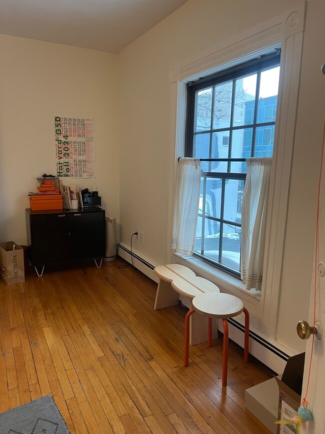 Room 1 - 10 Trowbridge St