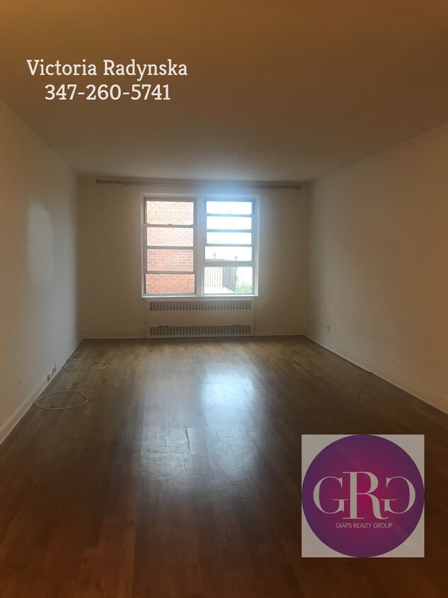 Foto principal - 915 E 7th St