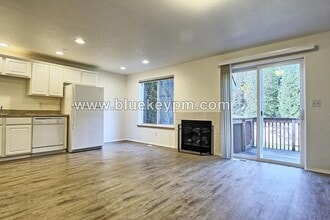 Building Photo - 3807 NW Fletcher Ct