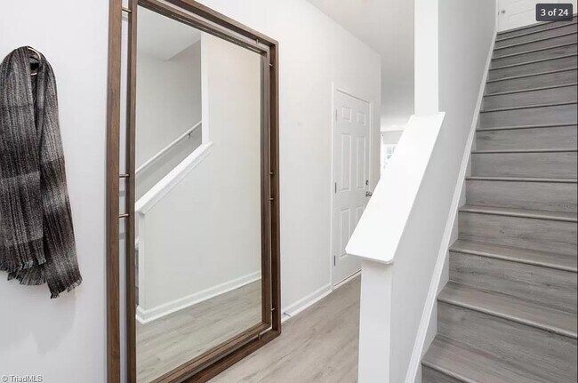 Foto del edificio - 5411 Carrington Ct