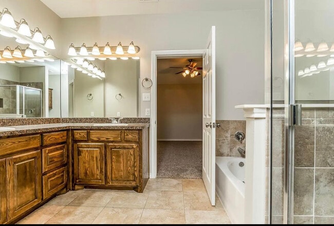 Building Photo - 622 Hearthstone Dr