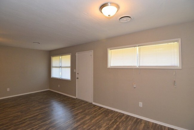 Foto del edificio - Large 3 Bed/2 Bath in Cul-de-Sac