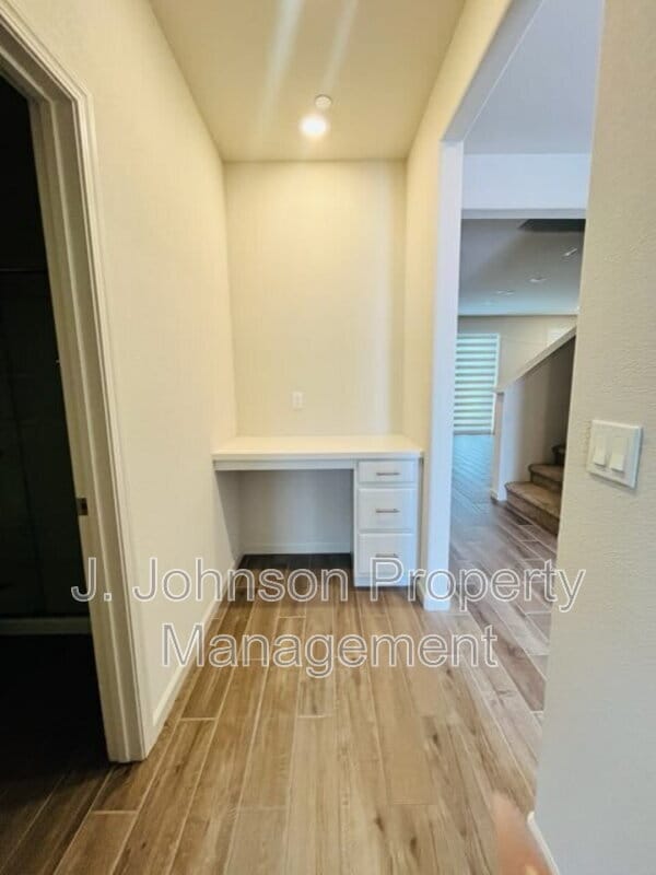 Foto del edificio - 3115 Tinsley St