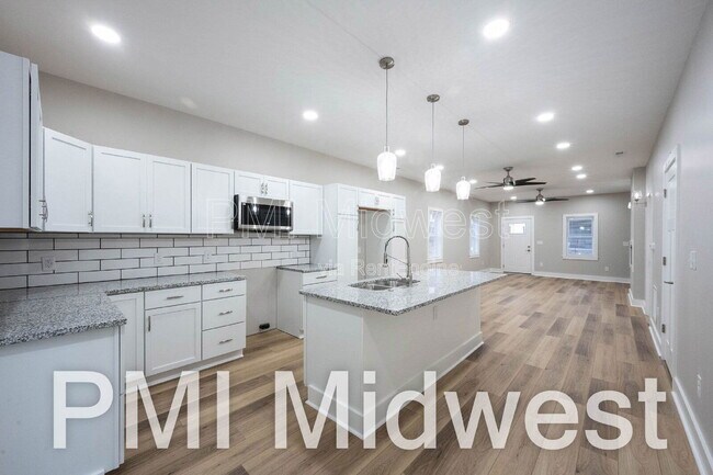 Foto del edificio - 20 Schiller St