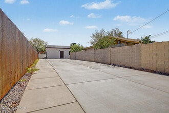 Building Photo - 2956 N Richey Blvd