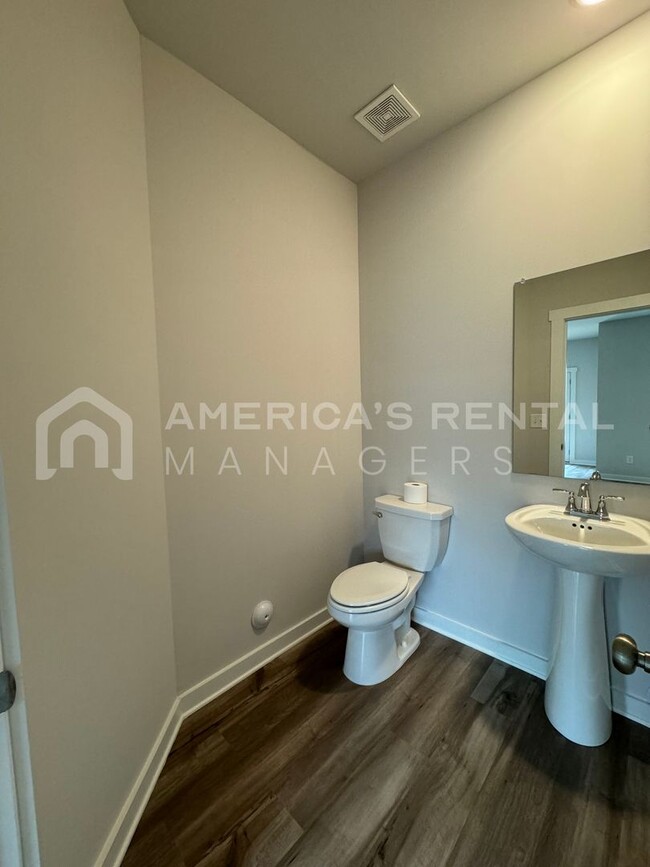 Building Photo - DEPOSIT PENDING! Home in McCalla! Availabl...
