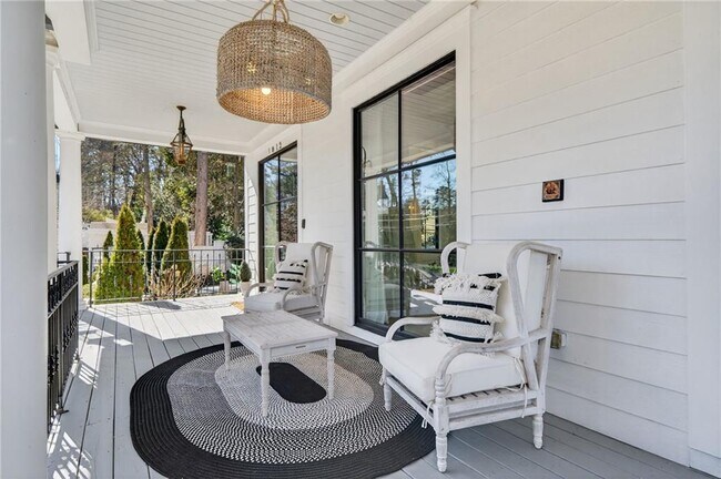 Foto del edificio - 1812 Wellbourne Dr NE