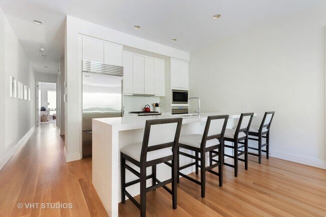 Foto del edificio - 422 W Deming Pl