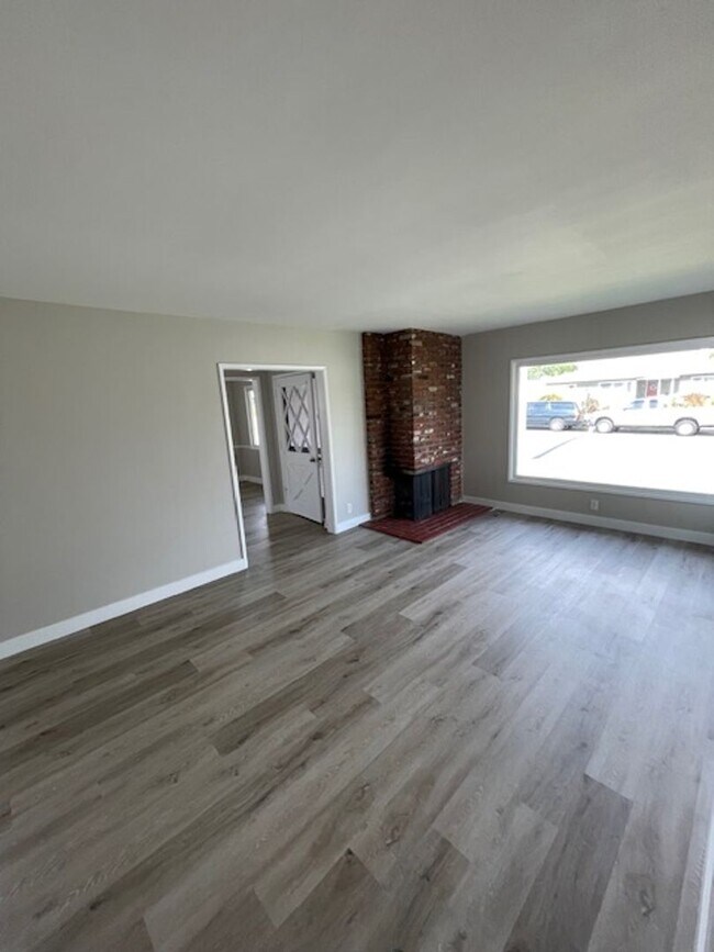 Foto del edificio - ***COMING SOON***  Beautifully Remodeled 3-Bedroom Home in Prime La Habra Location