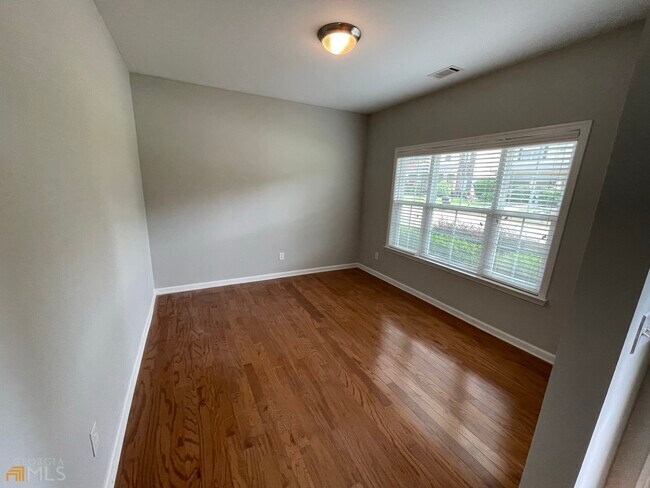 Foto del edificio - 79 Covington Terrace