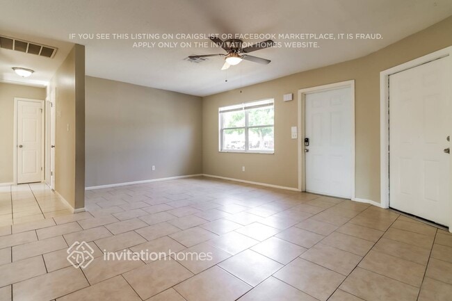 Building Photo - 14775 Mockingbird Ln E