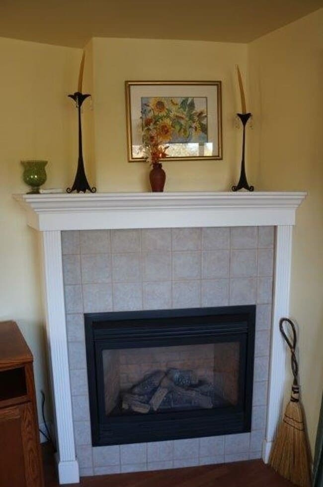 Building Photo - 3943 Walnut Dr