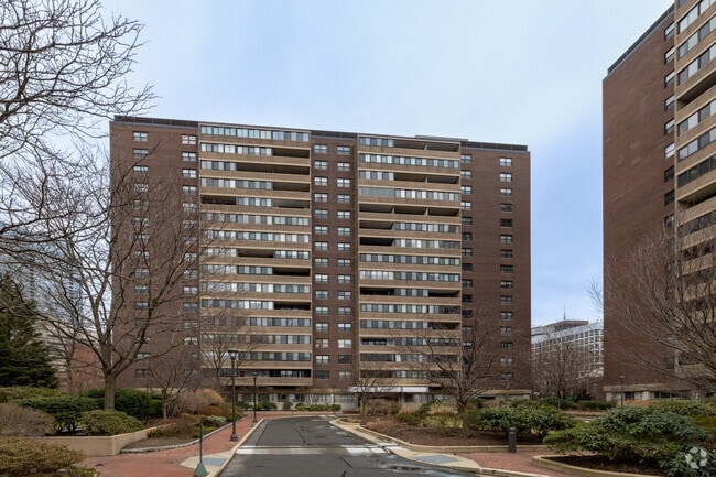 Primary - Hawthorne Place Condominium