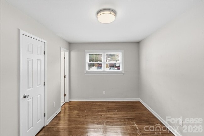 Foto del edificio - 2521 Dora Dr