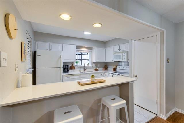 Building Photo - 15221 Berry Trail