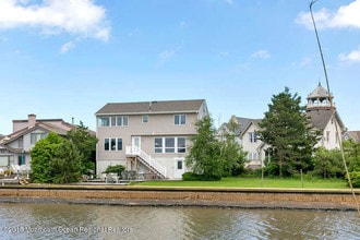 Building Photo - 127 Trenton Ave