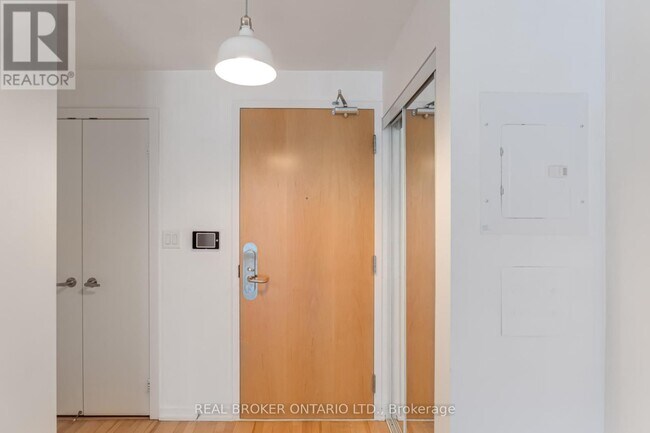 Building Photo - 65-3065 Bremner Blvd