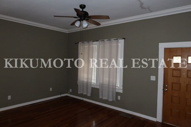 Photo - East Sacramento - 2 bedroom, 1 bath, 1 car garage House