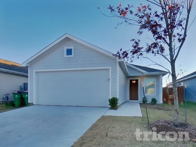 Foto del edificio - 3321 Turkey Trot Ln