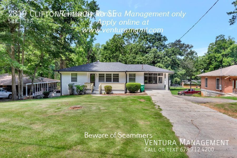Primary Photo - Fully Renovated 5-bedroom 2.5 Bathroom Hom...