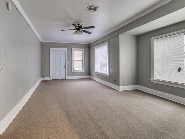 Building Photo - 735 NW 96th St