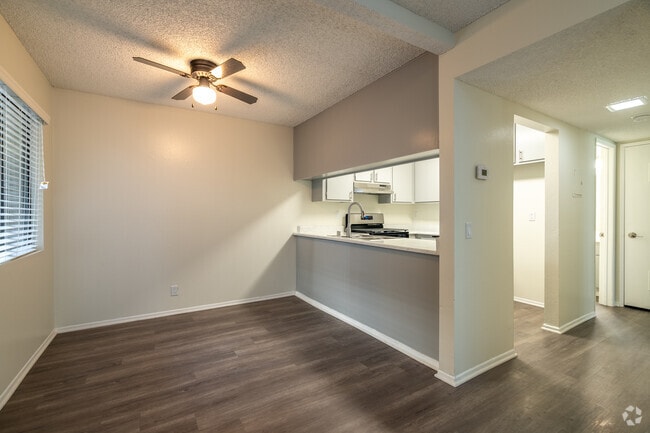 1BR, 1BA - 750SF - 1 - Concord Village