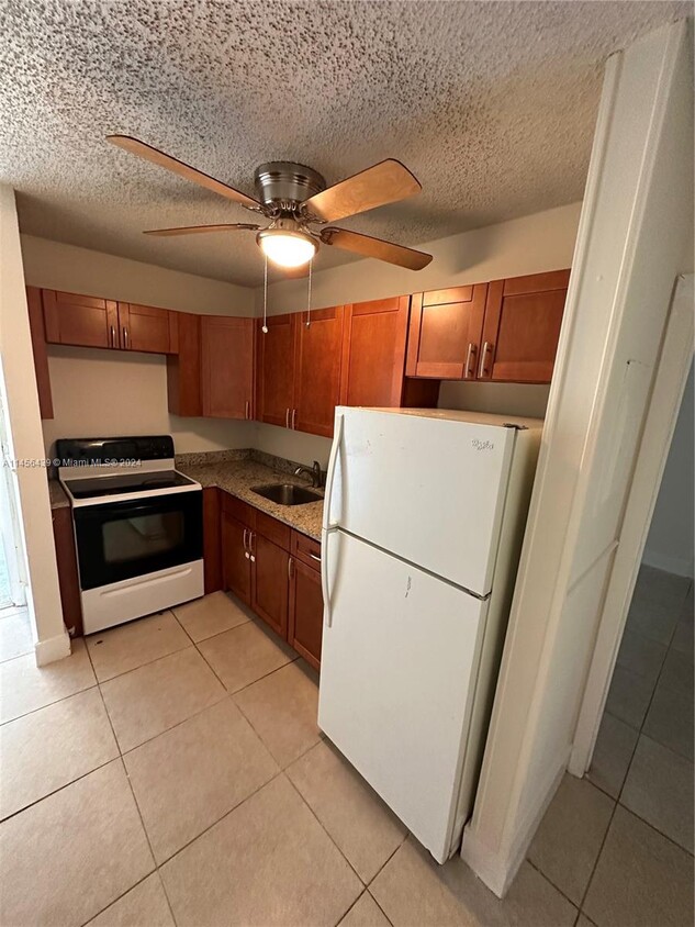 Primary Photo - 1665 SW 29th Terrace