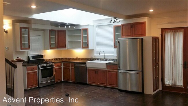 Building Photo - 3 br, 2.5 bath House - 1418A Harmon Street