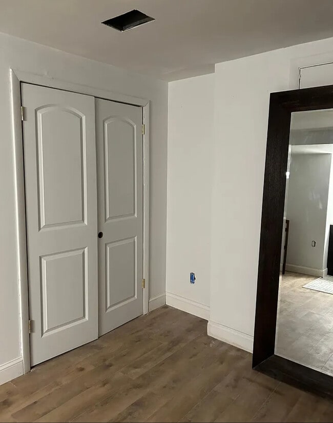 Foto del edificio - 336 F St NE