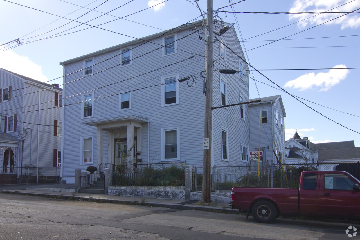 Building Photo - 5 Holten St