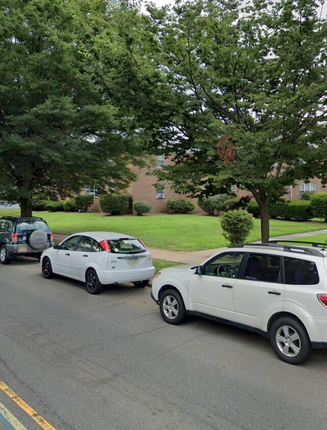 687 E Front St Unit 2, Plainfield, NJ 07060 Condo for Rent in