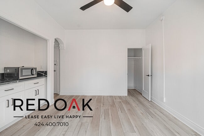 Foto del edificio - 3471 W 5th St