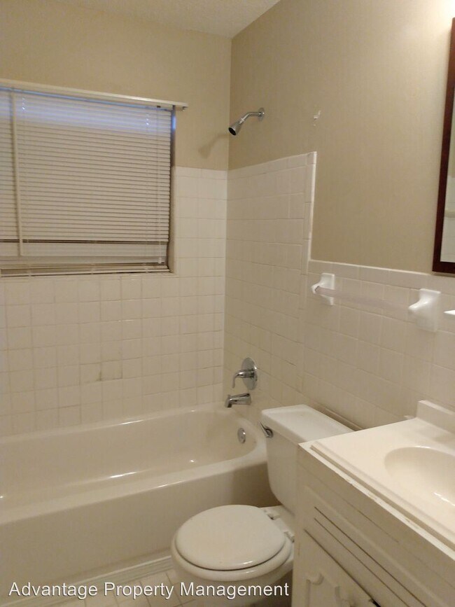 Building Photo - 3 br, 1 bath House - 3725 Windermere Rd.
