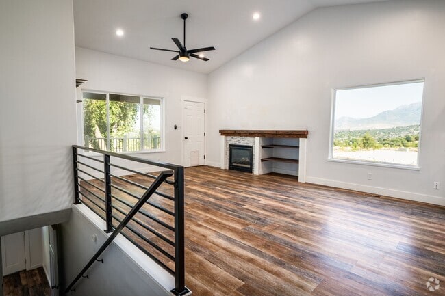 Building Photo - 694 S Slate Canyon Dr