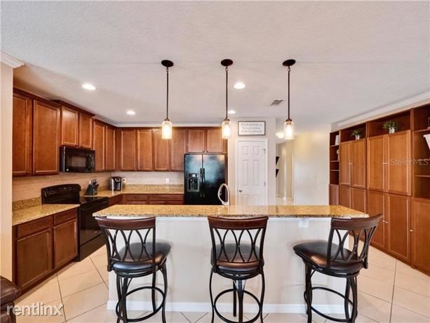 Building Photo - 4 br, 2 bath House - 9950 Lenox St