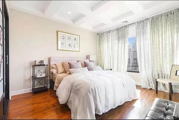 Foto del edificio - 18-10 Astoria Blvd