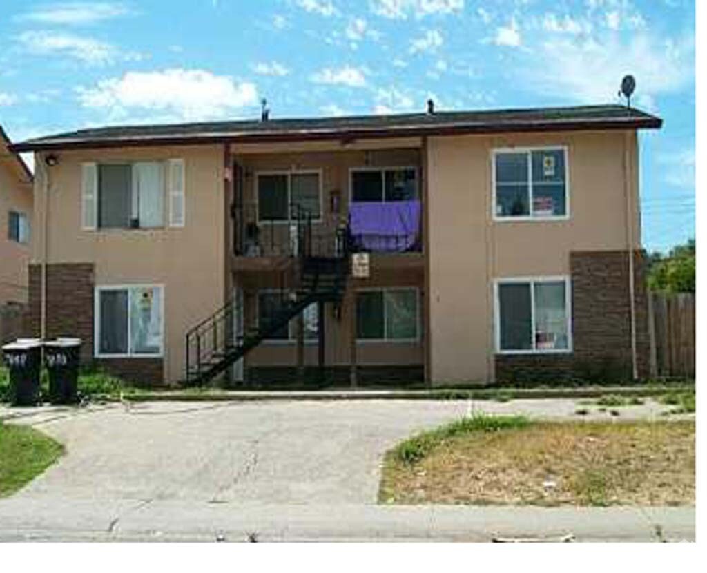 Foto del edificio - 7800 Sayonara Dr