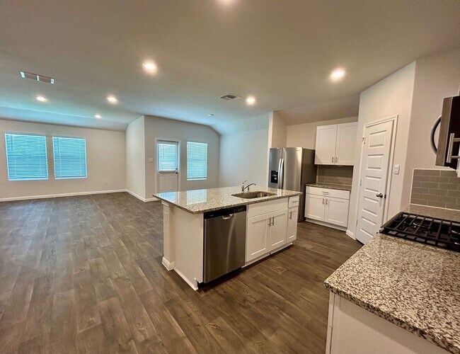 Building Photo - Brand New 4 BD 2 BA Home Ready for Move In!