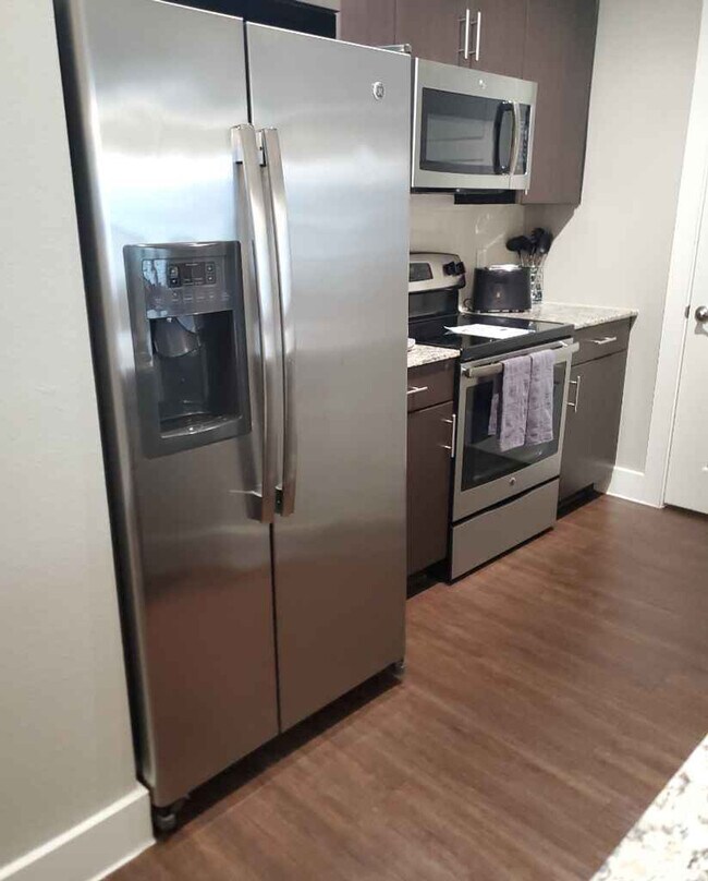 Foto del edificio - 2017 Al Lipscomb Way