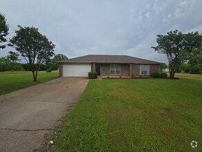 Building Photo - 201 Steller Ln