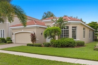 Building Photo - 15560 Laguna Hills Dr