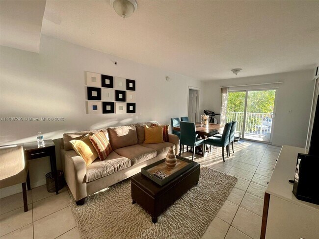 Foto del edificio - 2475 NW 16th St Rd