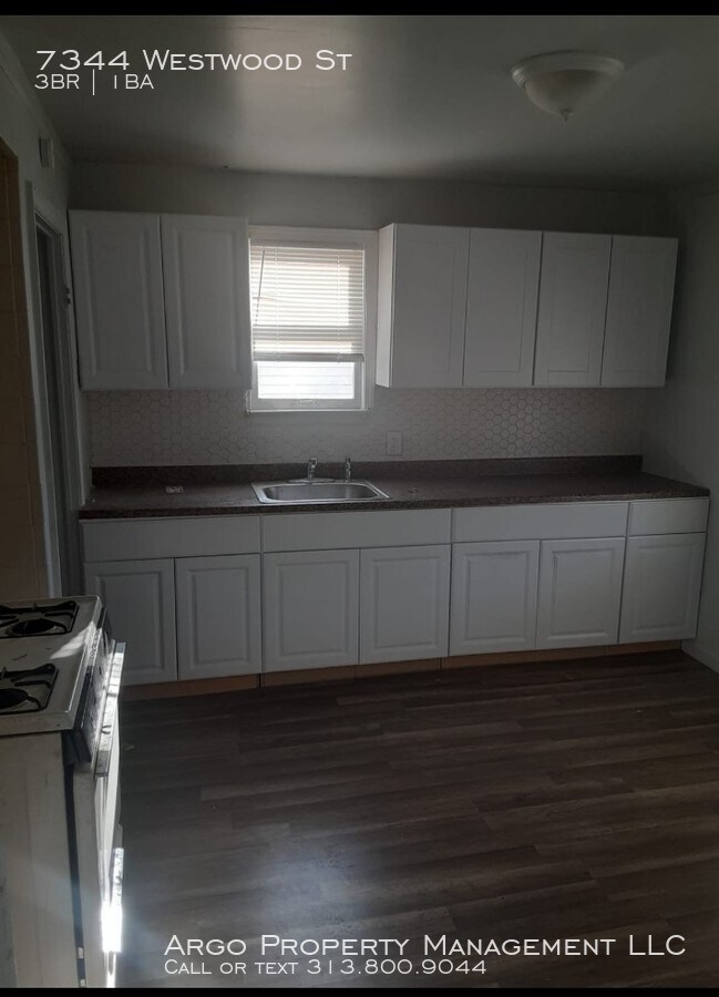 Building Photo - Bungalow Style Home Available for Rent