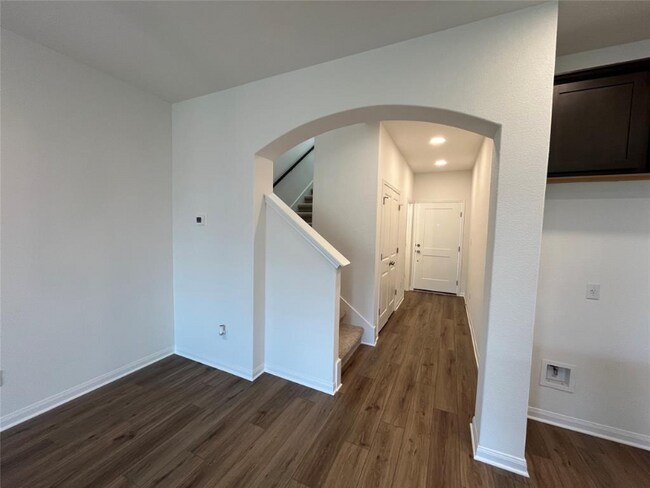 Foto del edificio - 8521 Wellspring Loop