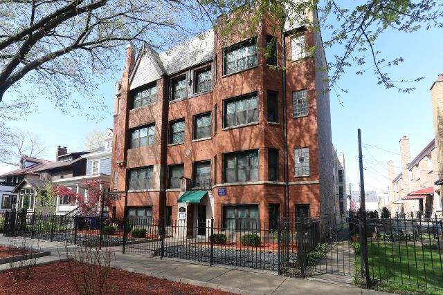 Building Photo - 4644 N Paulina St