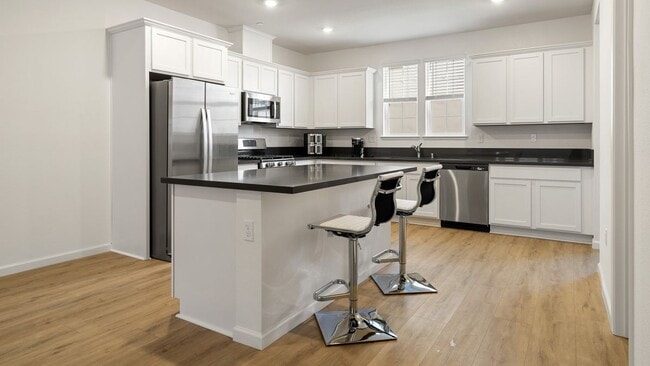 Building Photo - 4474 Saone Walk