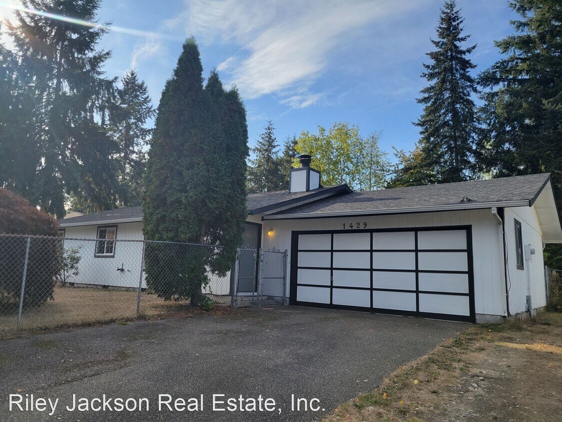 3 br, 2 bath House 1429 Rockcress Dr SE House Rental in Olympia, WA