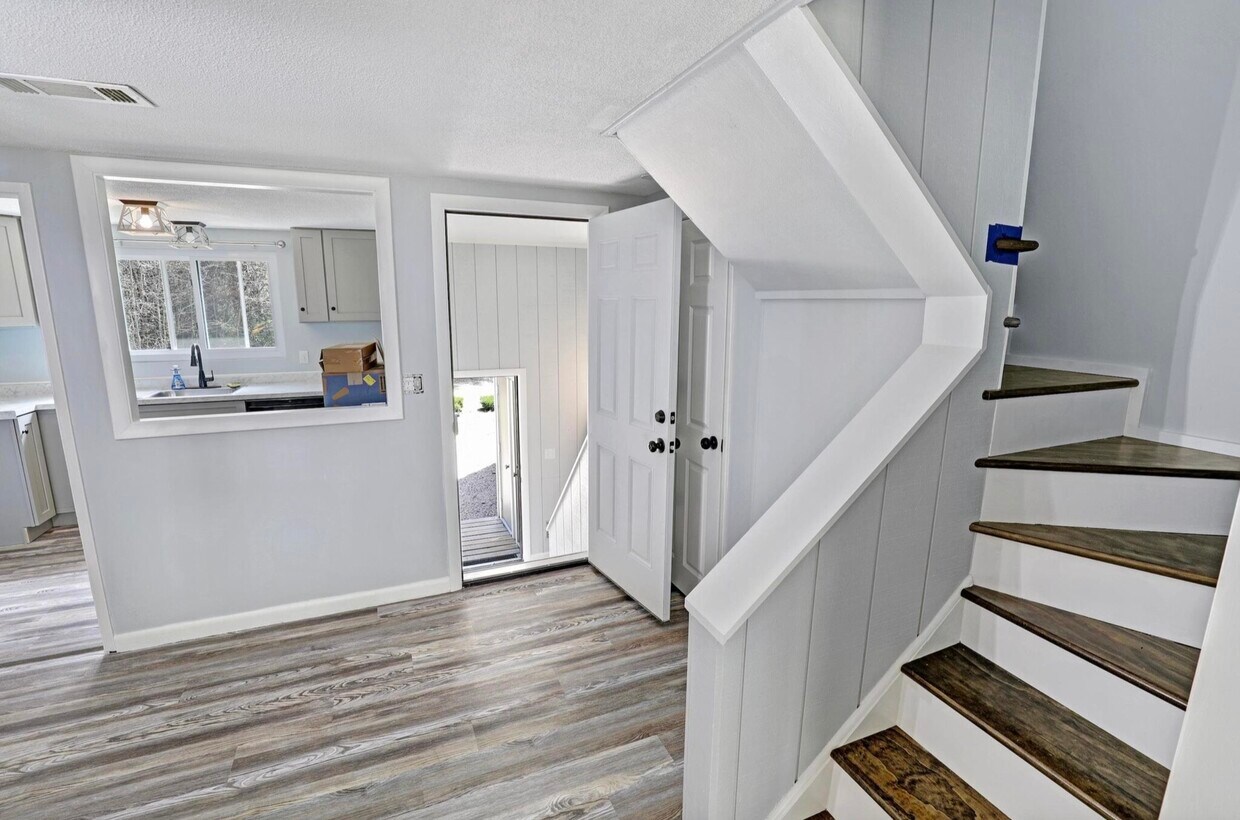 841 Upper Mad River Rd Unit 5, Thornton, NH 03285 Condo for Rent in