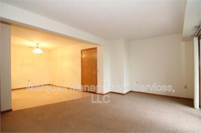 Foto del edificio - 119 W Windsor Ave