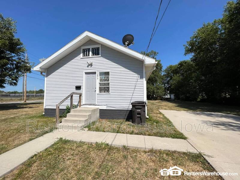 Foto principal - 1477 E 19th St